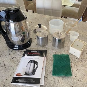 Tribest SB-132 Soyabella, Automatic Soy Milk Maker Machine with Tofu Kit Large
